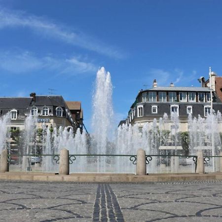 Appartement, Place Morny. Deauville Luaran gambar